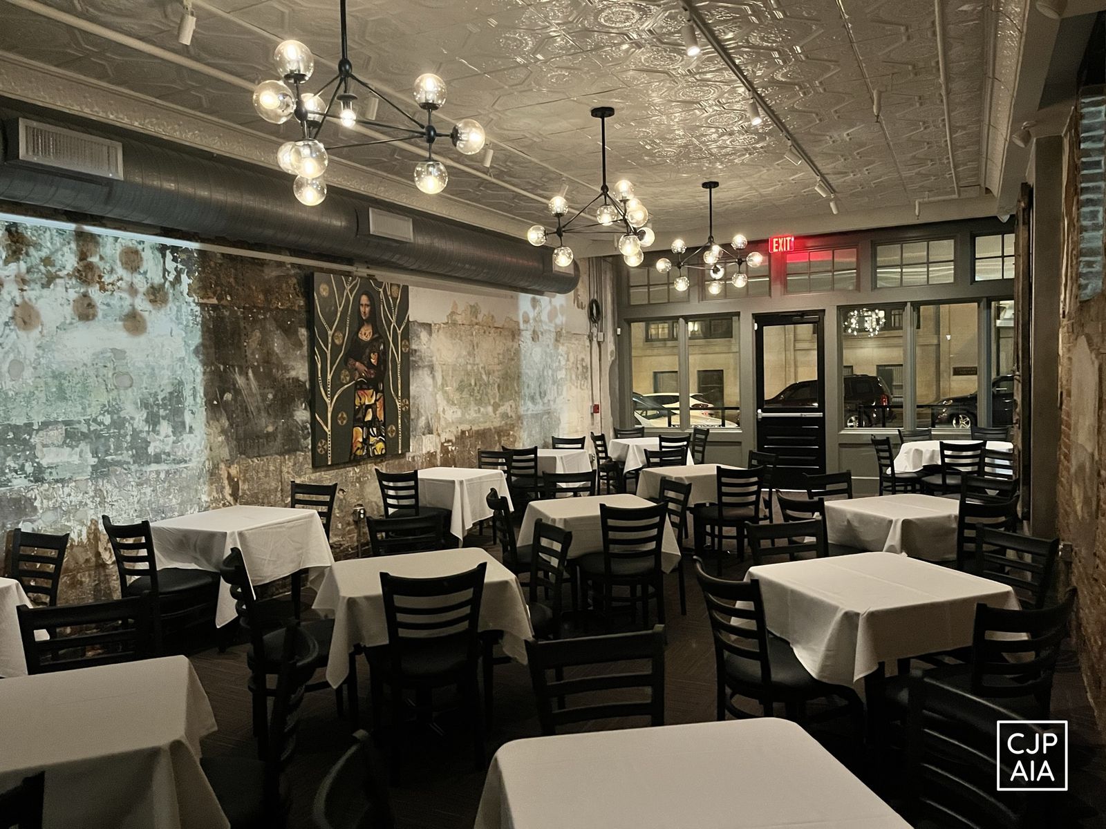 The dining room at McEwen's on Monroe, Memphis.